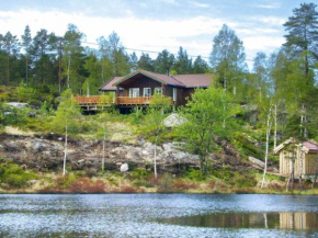 8 person holiday home in BJELLAND